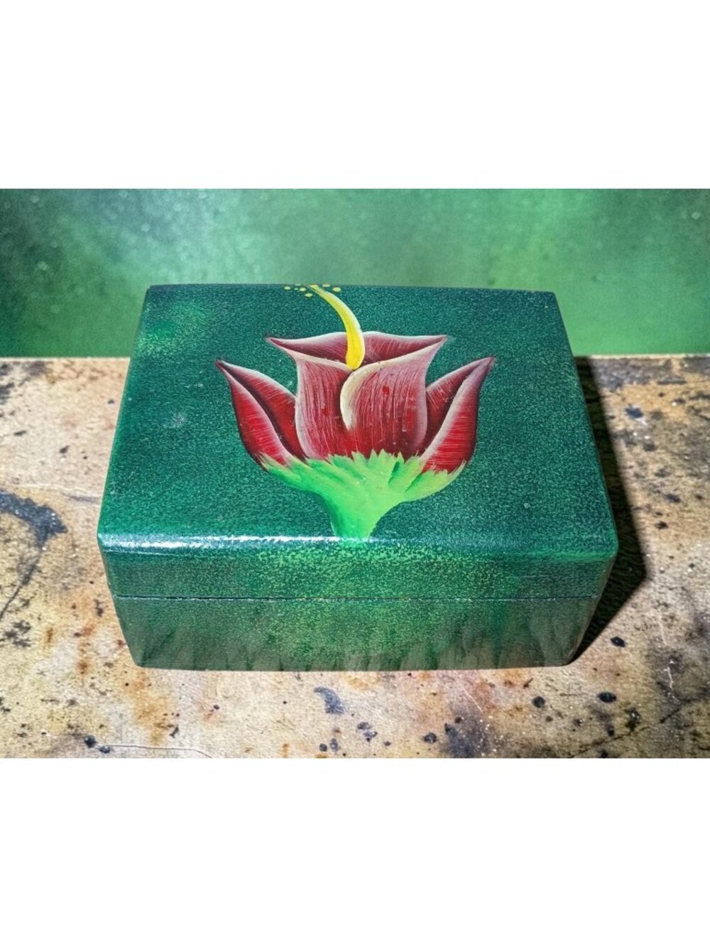 Vintage Handpainted Lacquered Wood Floral Keepsake Trinket Jewelry Box Green